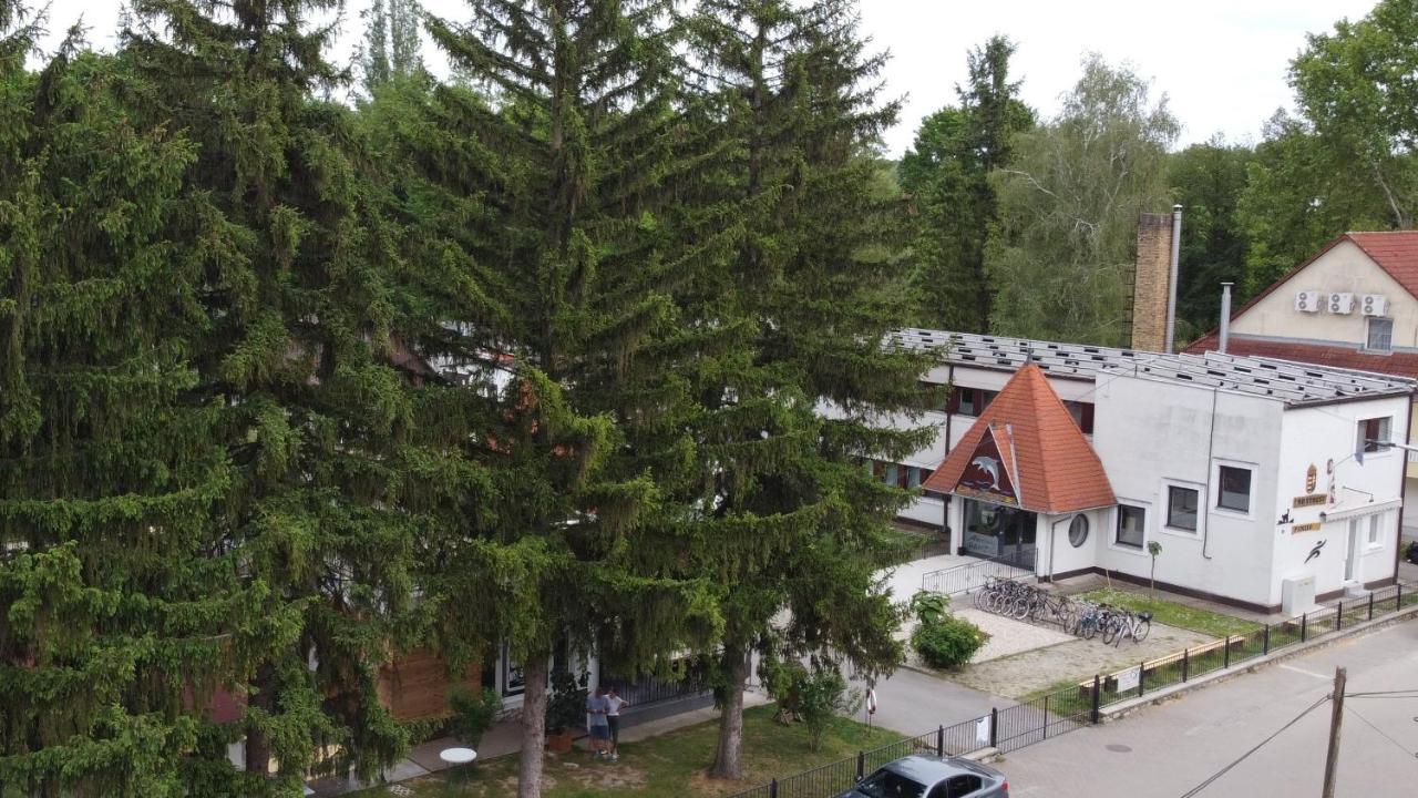 No Stress Panzio Hotel Harkány Zewnętrze zdjęcie