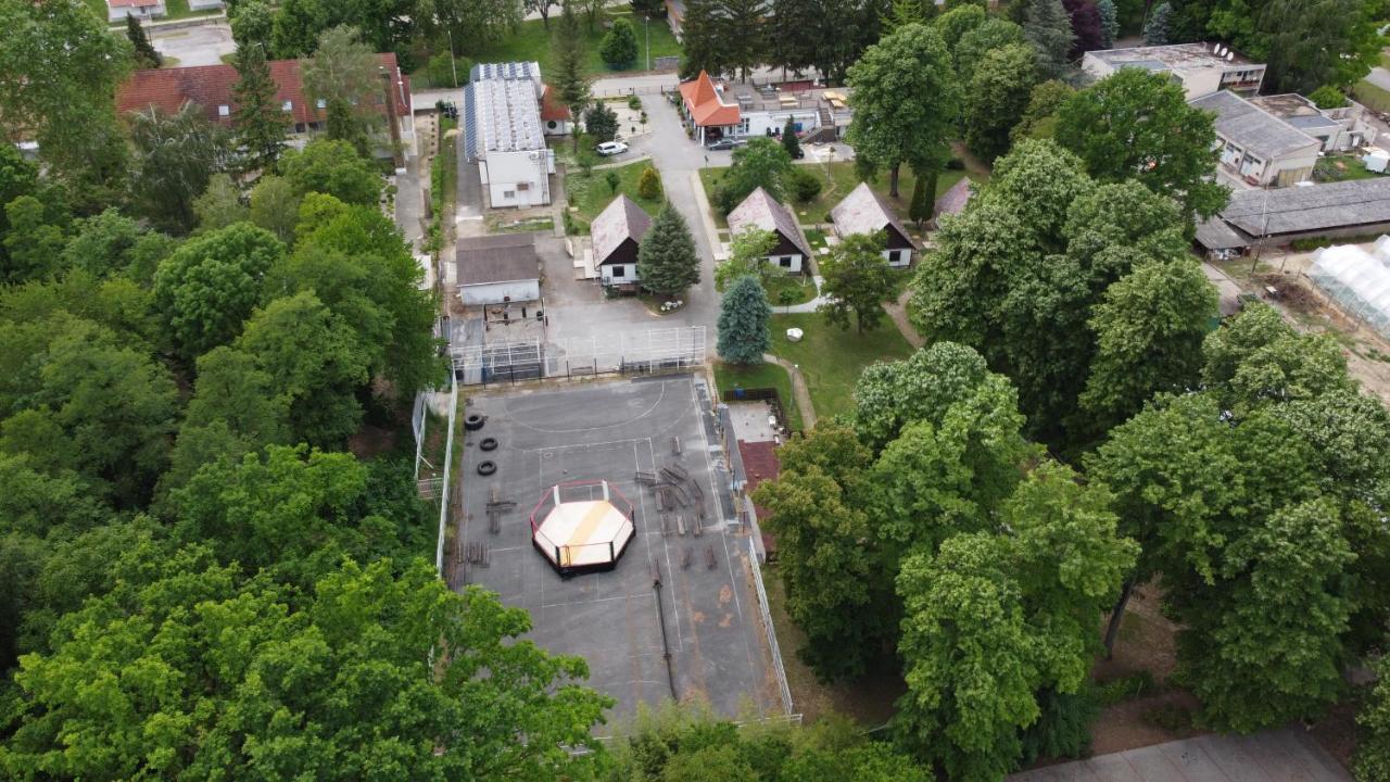 No Stress Panzio Hotel Harkány Zewnętrze zdjęcie