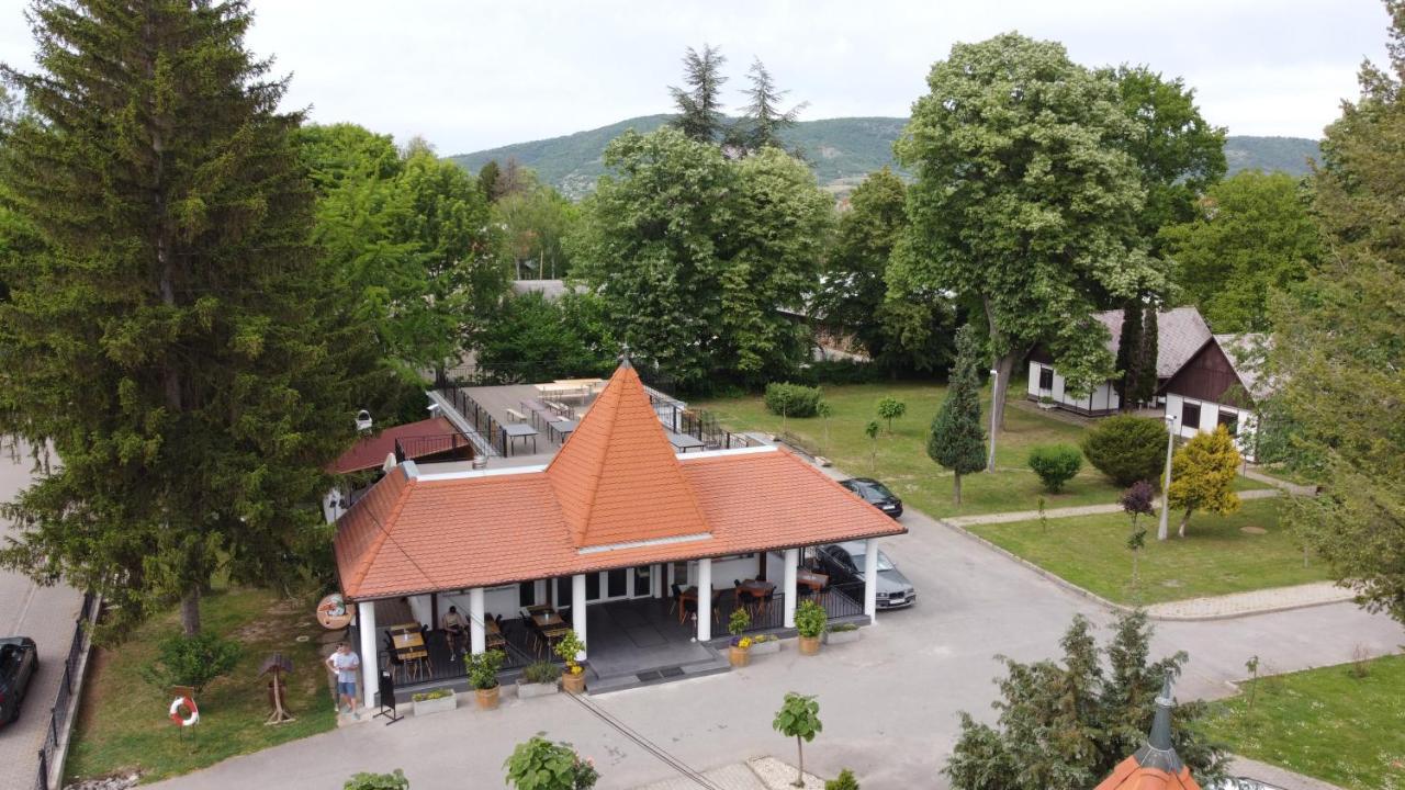 No Stress Panzio Hotel Harkány Zewnętrze zdjęcie